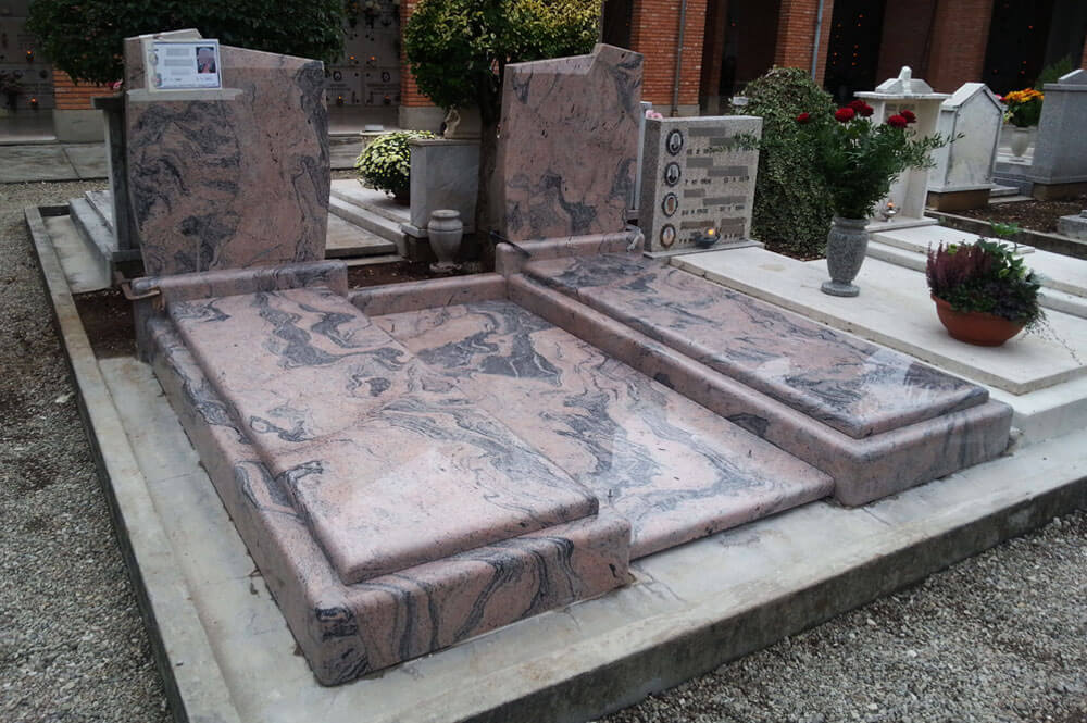 Bando Comunale per la concessione di tombe di famiglia